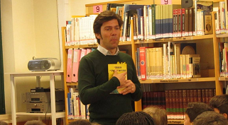 Escritor Nuno Matos Valente visitou a Escola José Saraiva